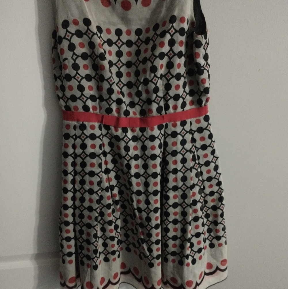 Anna Sui Stylish 100%silk Lined Dress with Red and Black Pattern